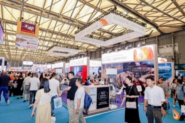 a snapshot of the Shanghai fish expo with different stalls