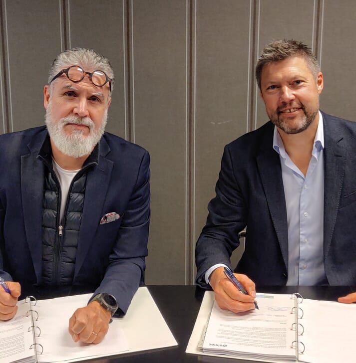 Harald Schreiner Fiksdal and Michael Mortensen recently signed the RAS contract in Norway