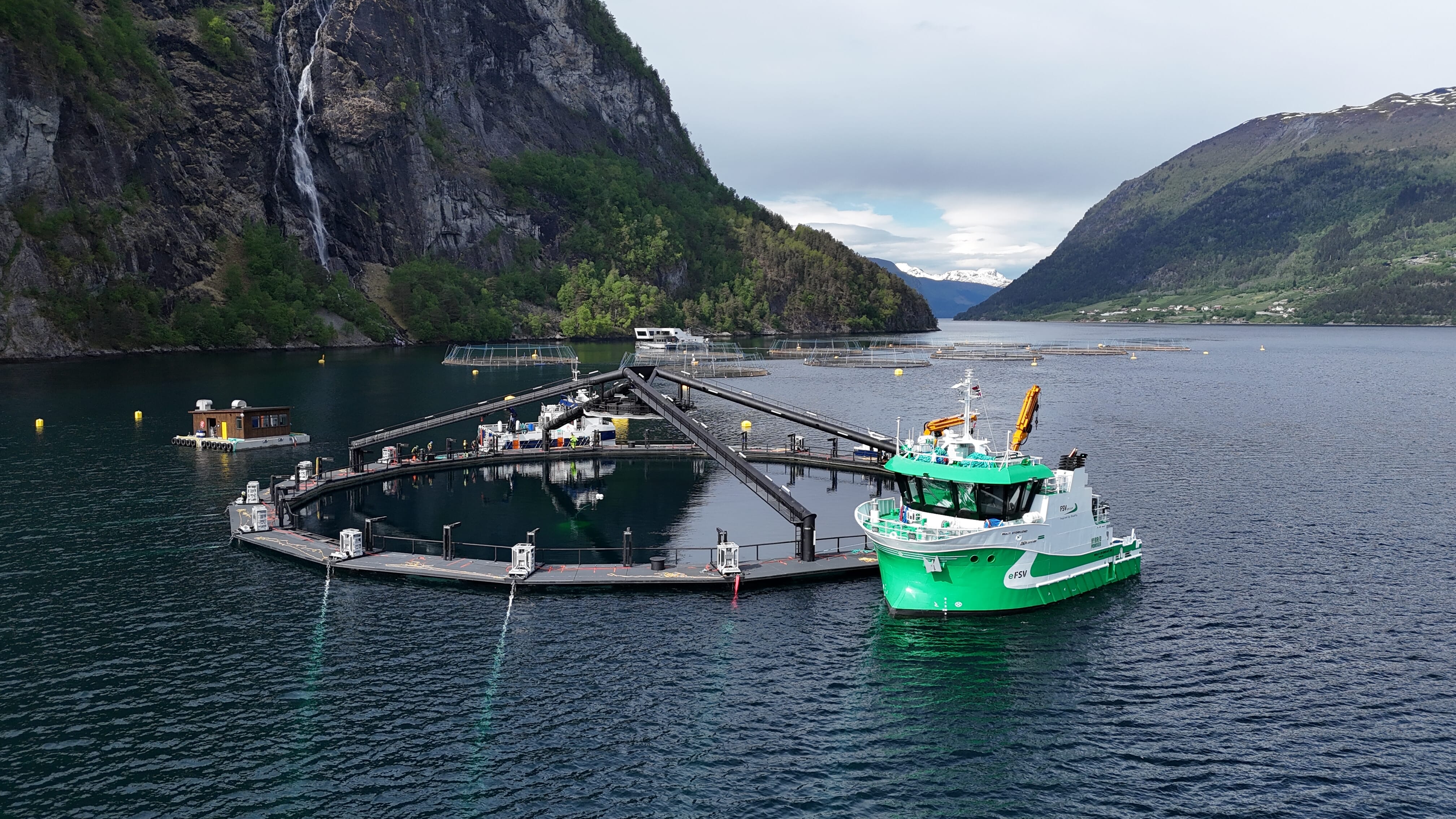 Hofseth deploys two new low-emission hybrid vessels in Norway