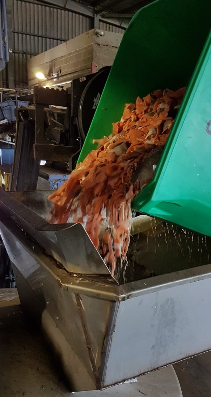 The dead salmon are processed using a Landia pasteuriser