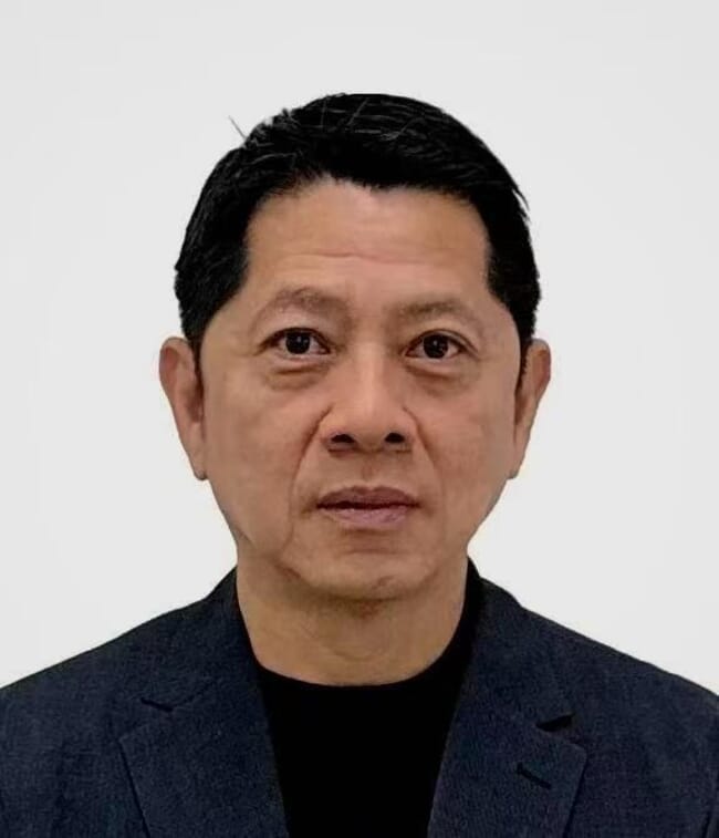 Headshot of a man.