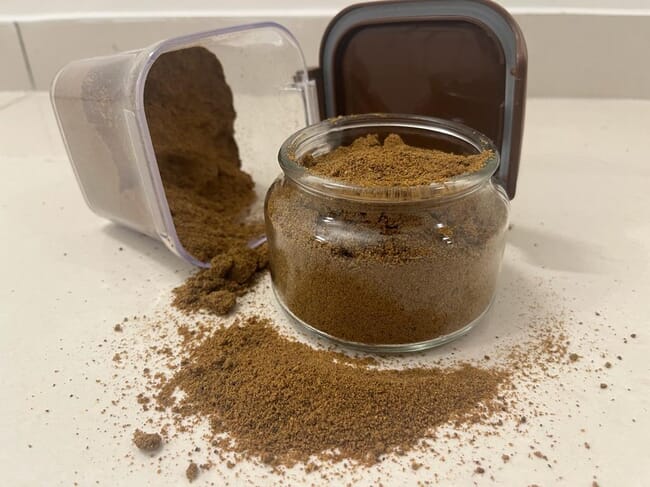 Container and jar of brown powder