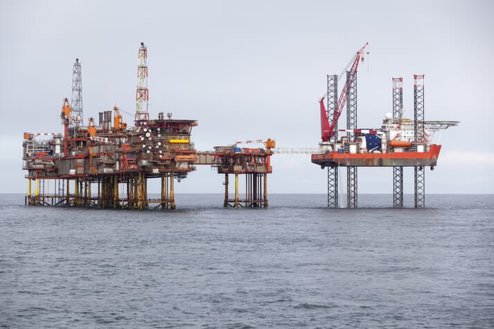 Oil rigs in the North Sea currently need to be removed once they've been decommissioned, but 95 percent of experts think such a blanket policy is misplaced