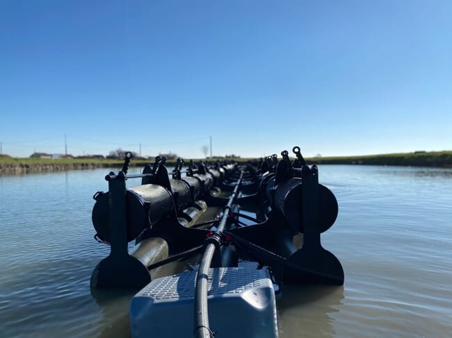 Seaducer's Roll’Oyster farming tech in a pond