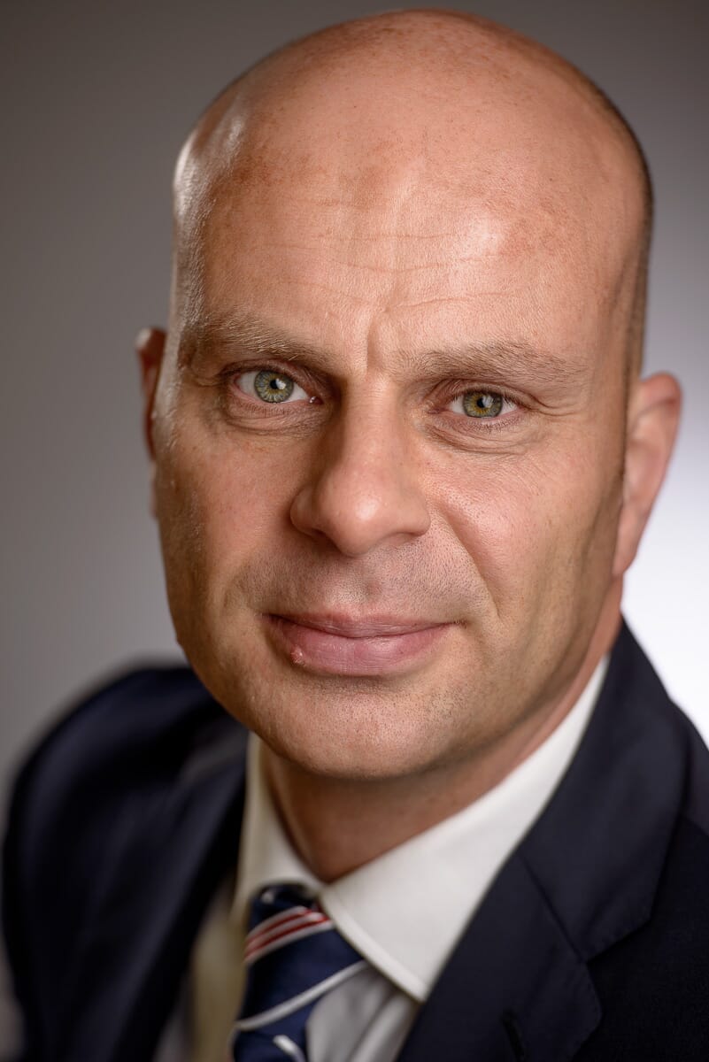 Erik%20Visser%20-%20Corporate%20headshots-004.jpg