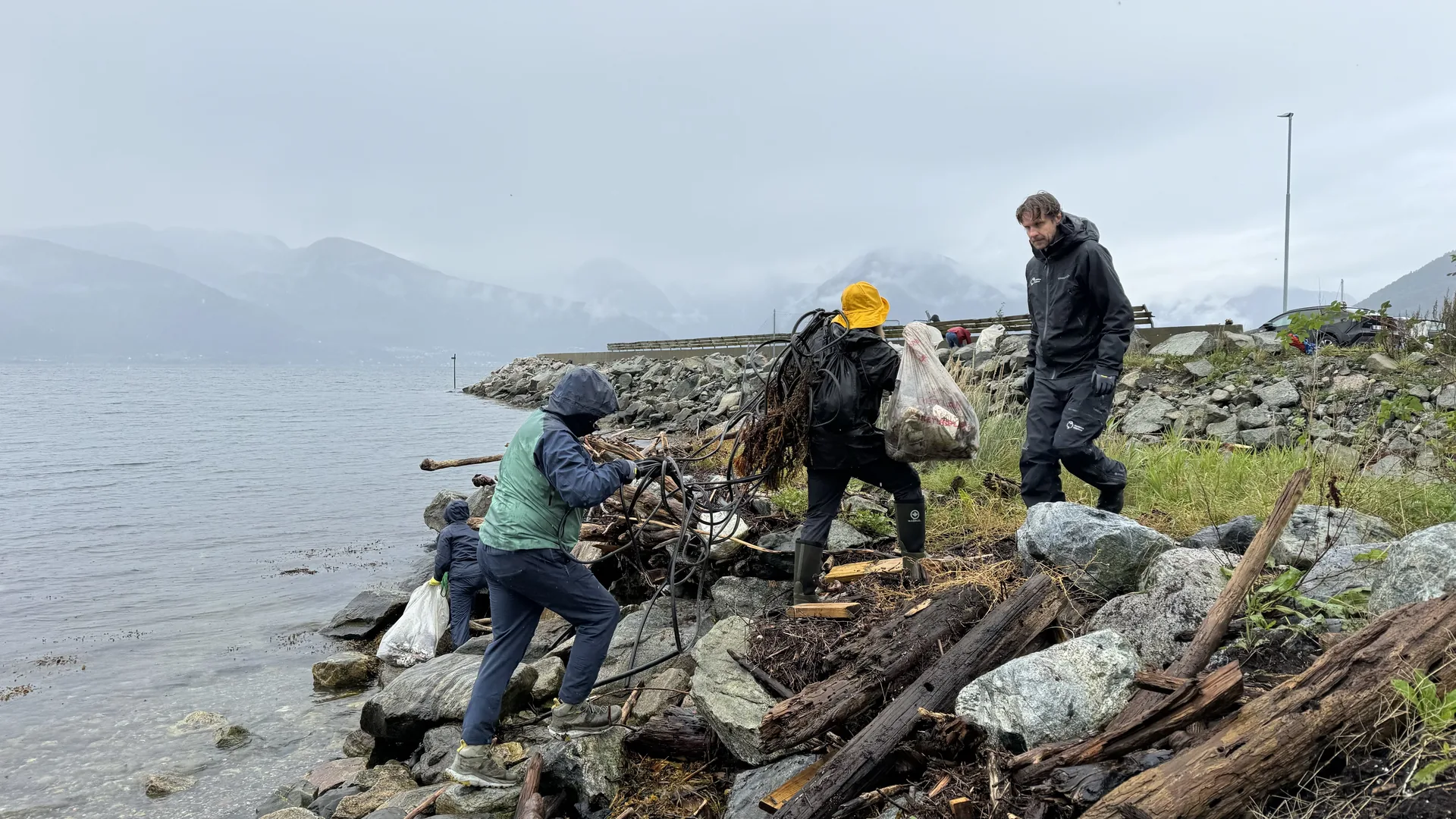 Norwegian seafood sector joins marine litter clean-up